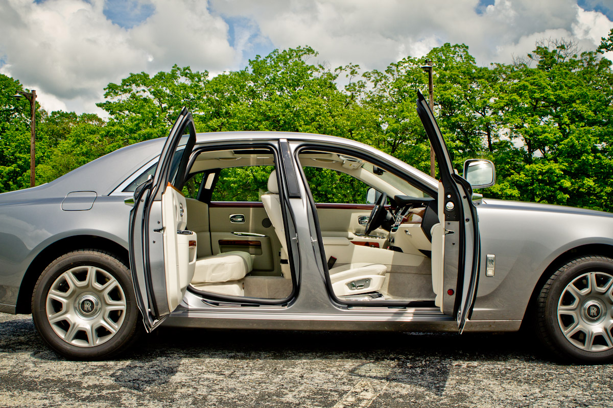 First Drive: 2011 Rolls-Royce Ghost