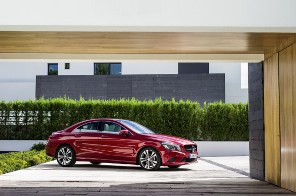 2014 Mercedes-Benz CLA250